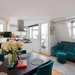 Hyde Park Rooftop Apartment