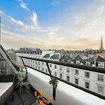 Hyde Park Rooftop Apartment